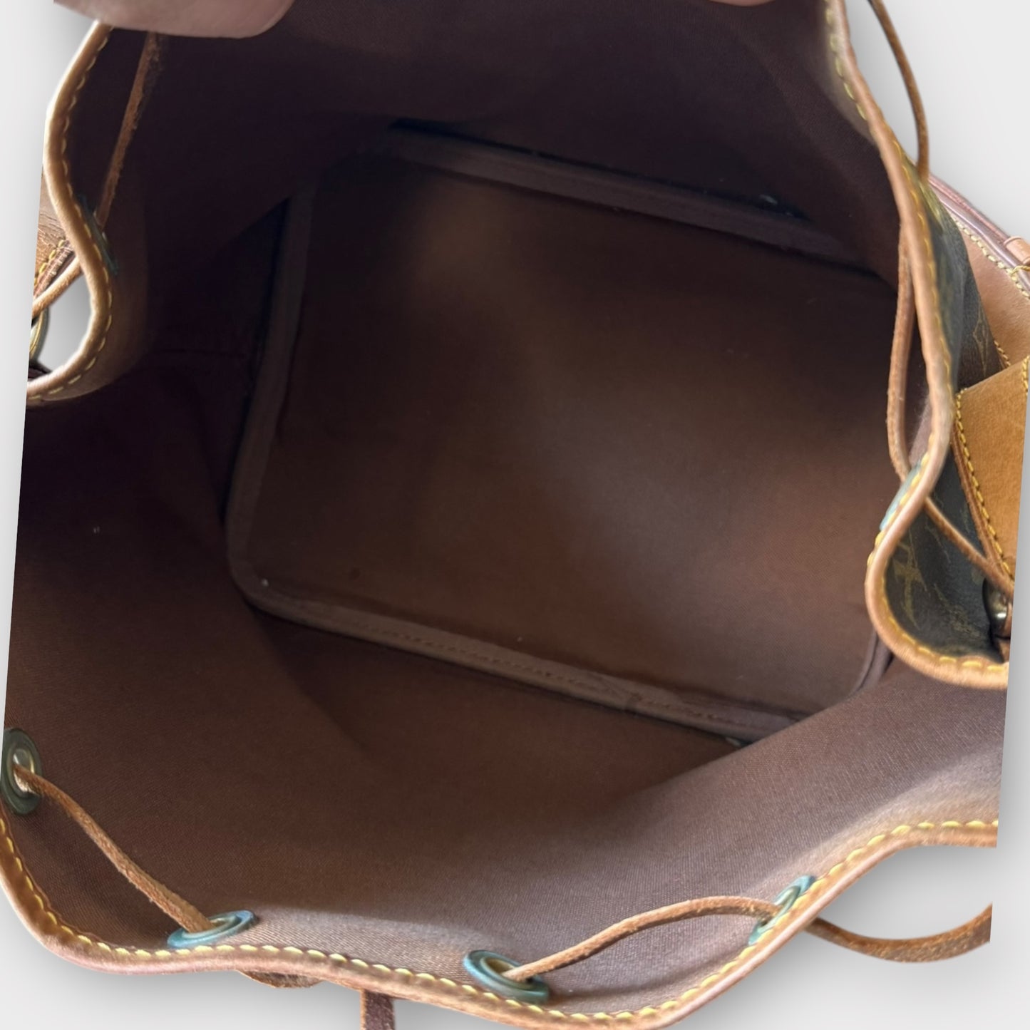 LOUIS VUITTON Petit Noé Monogram Sac à bandoulière Sac à main