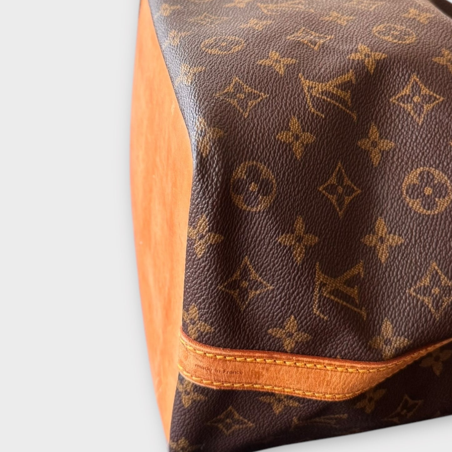 LOUIS VUITTON Petit Noé Monogram Sac à bandoulière Sac à main