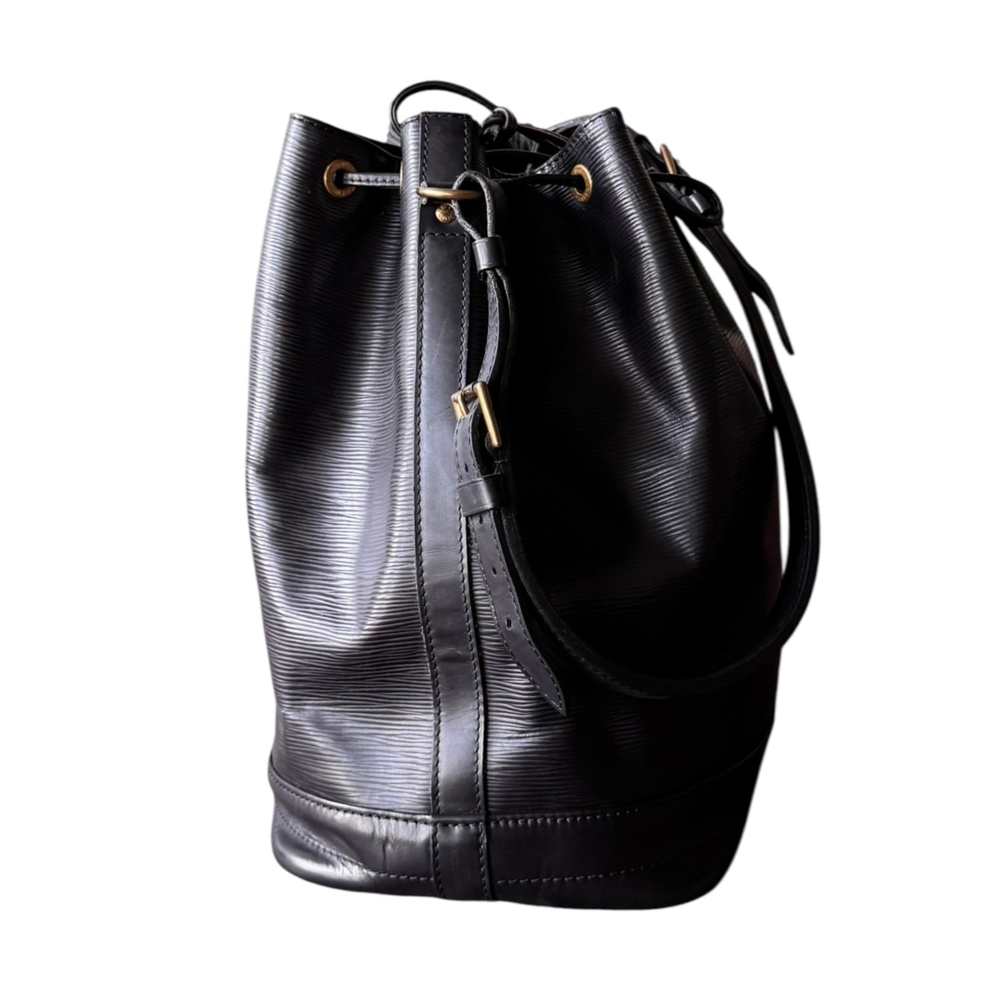 LOUIS VUITTON Grand Noé Epileder Schwarz Goldhardware