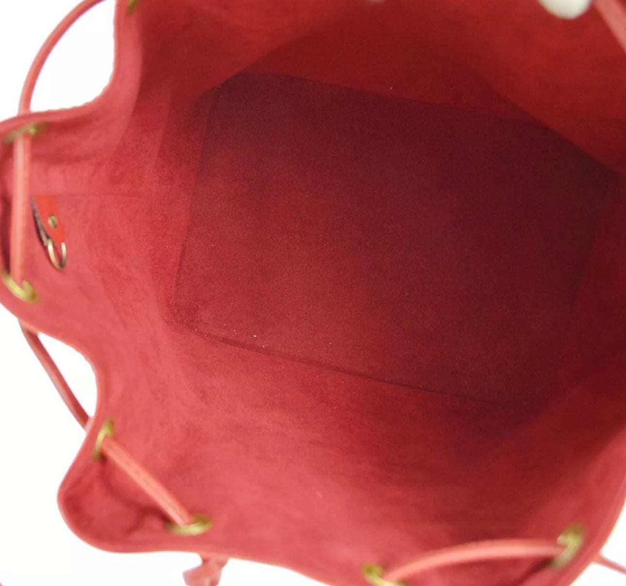 LOUIS VUITTON Petit Noé Epileder Rot Goldhardware