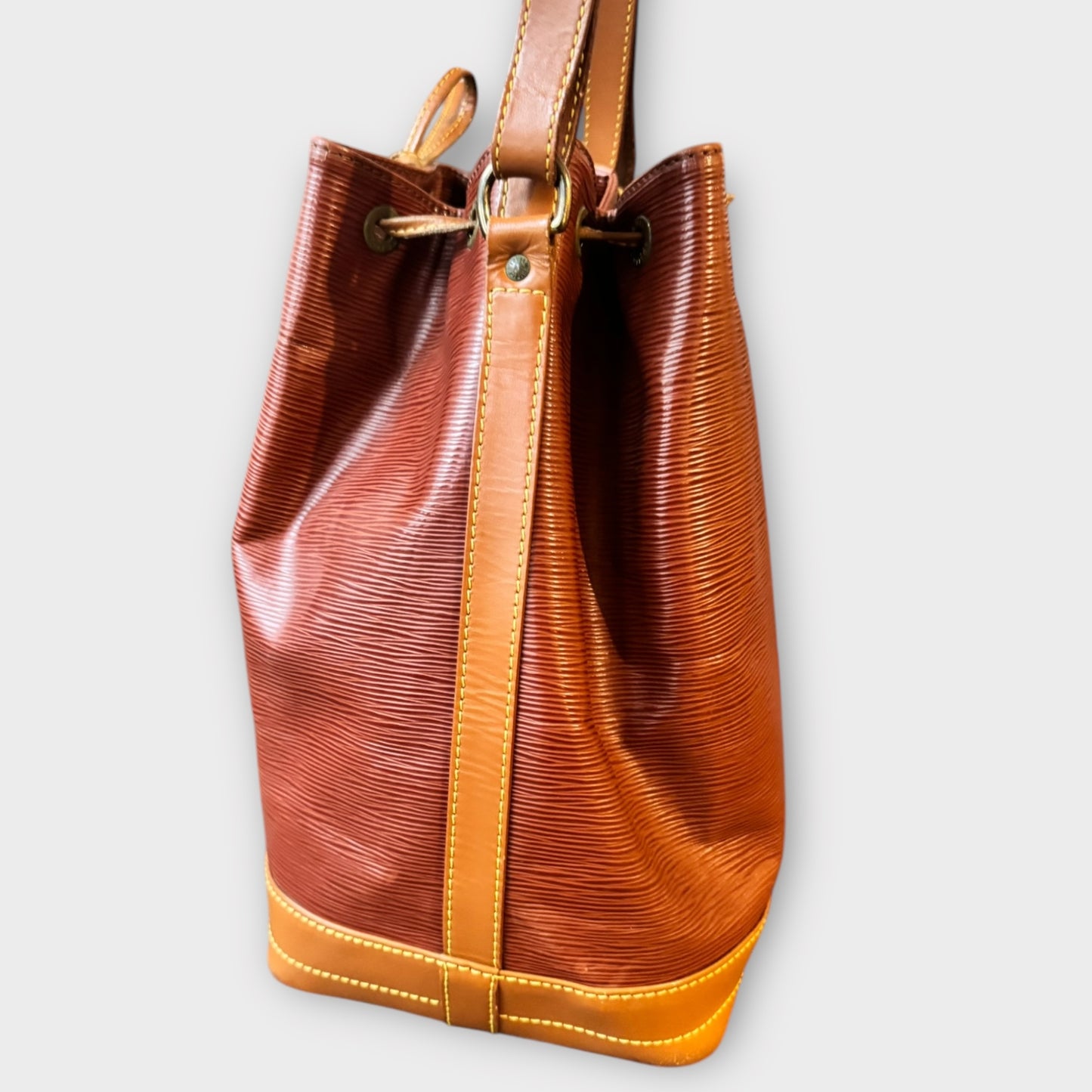 LOUIS VUITTON Grand Noé Epileather Marron