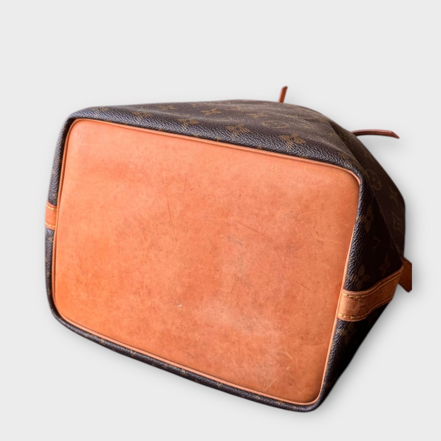 LOUIS VUITTON Petit Noé Monogram Sac à bandoulière Sac à main