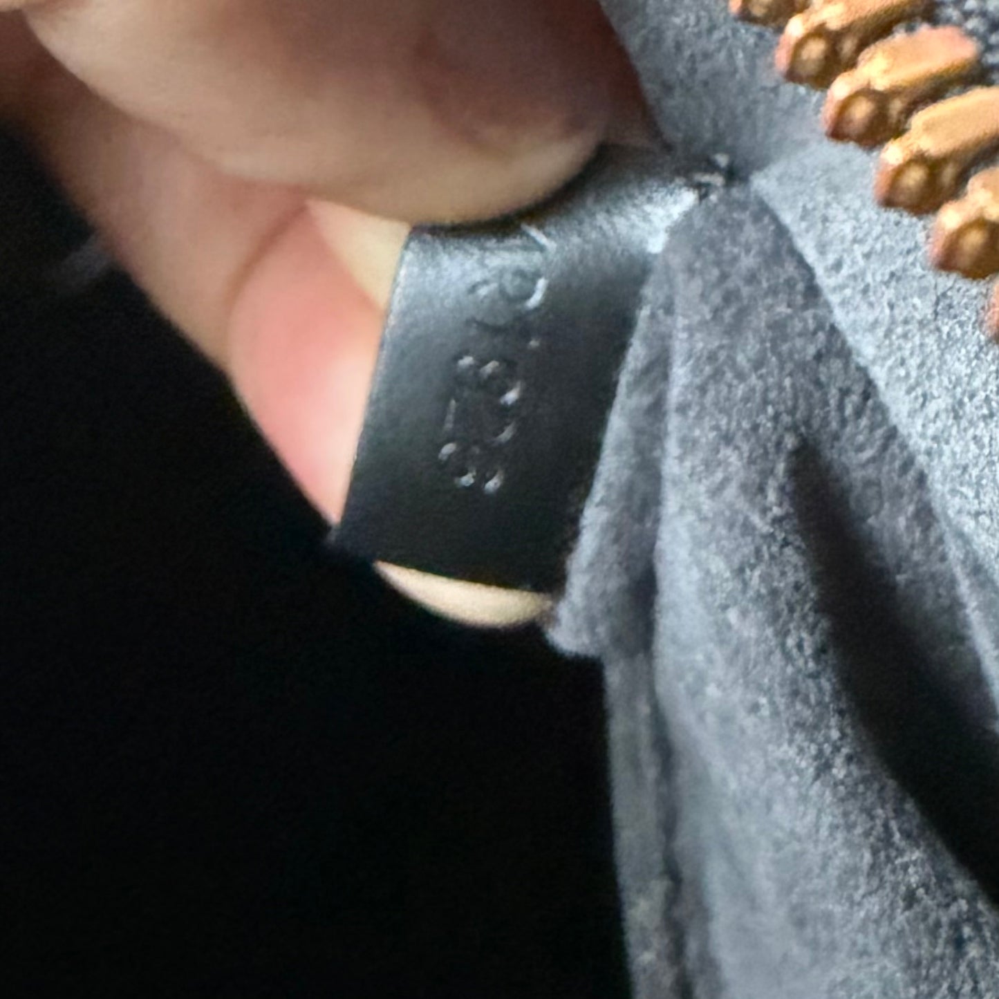 LOUIS VUITTON Alma PM Epi schwarz + schwarzer Leder Tragriemen (no name)