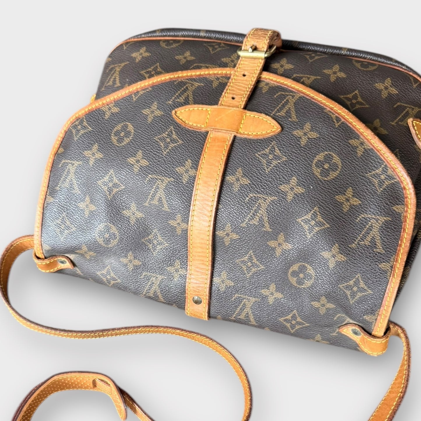 Sac à main Louis Vuitton Saumur 30 Monogram Sac à bandoulière Sac à bandoulière