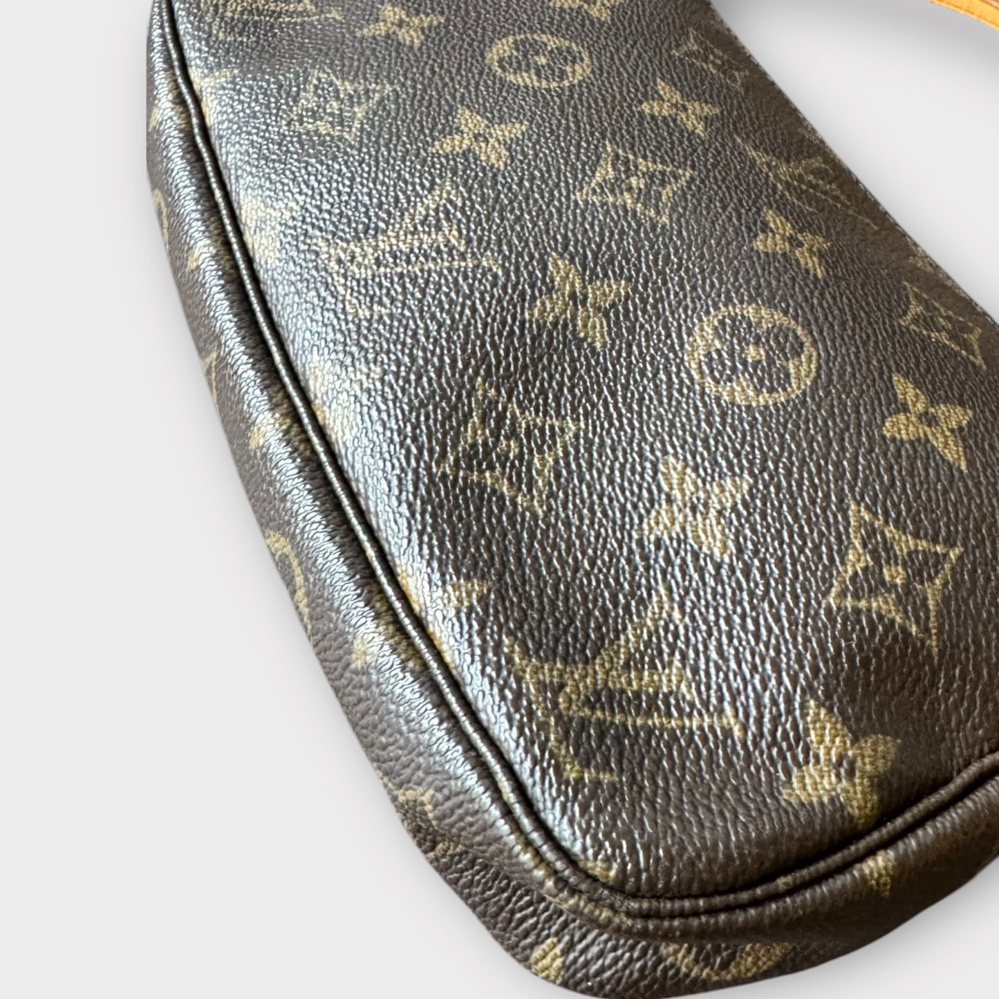 Louis Vuitton Pochette Monogram mit zusätzlichem s!r Tragriemen