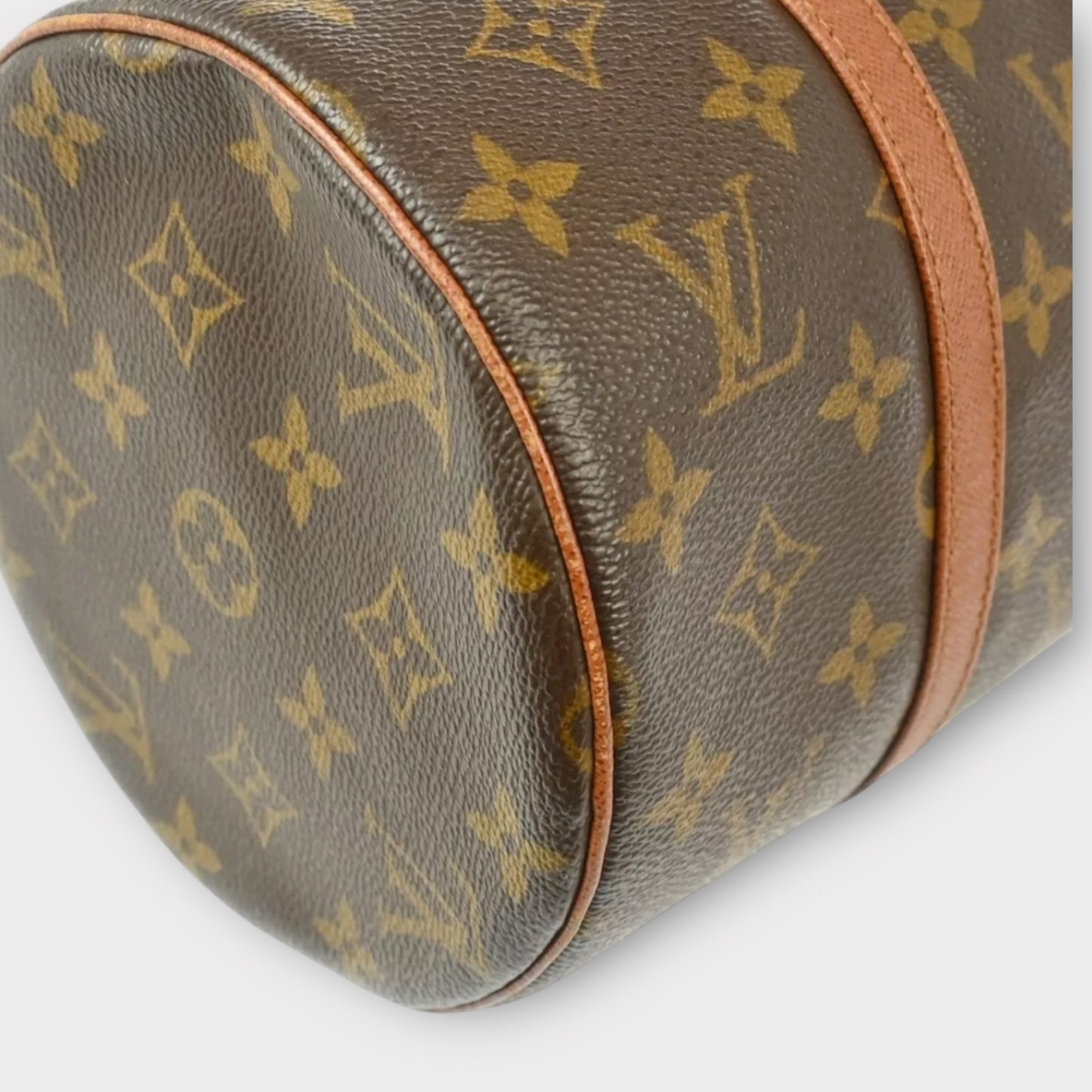 Louis Vuitton Papillon 26 Monogramme