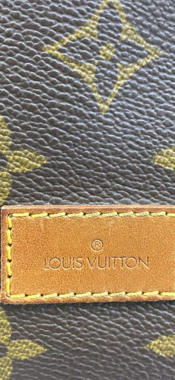 LOUIS VUITTON Saumur 30 Monogram Handbag Shoulder Bag Crossbody Bag