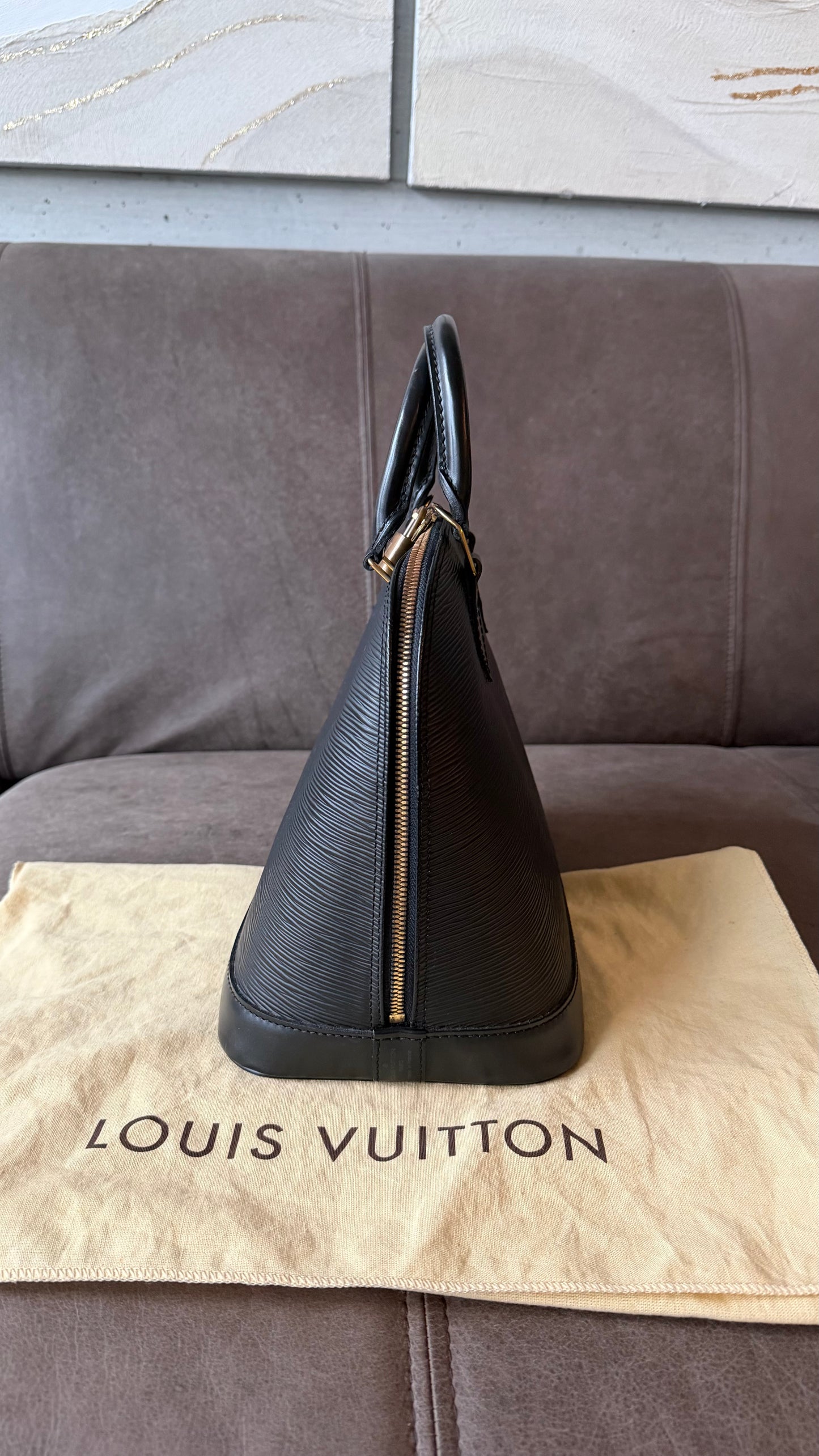 LOUIS VUITTON Alma PM Epi schwarz + schwarzer Leder Tragriemen (no name)