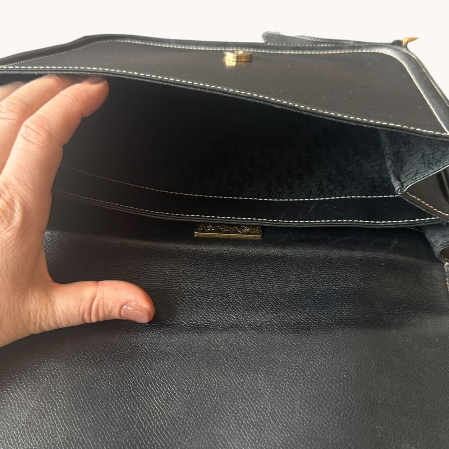 YVES SAINT LAURENT Vintage Black Leather Bag