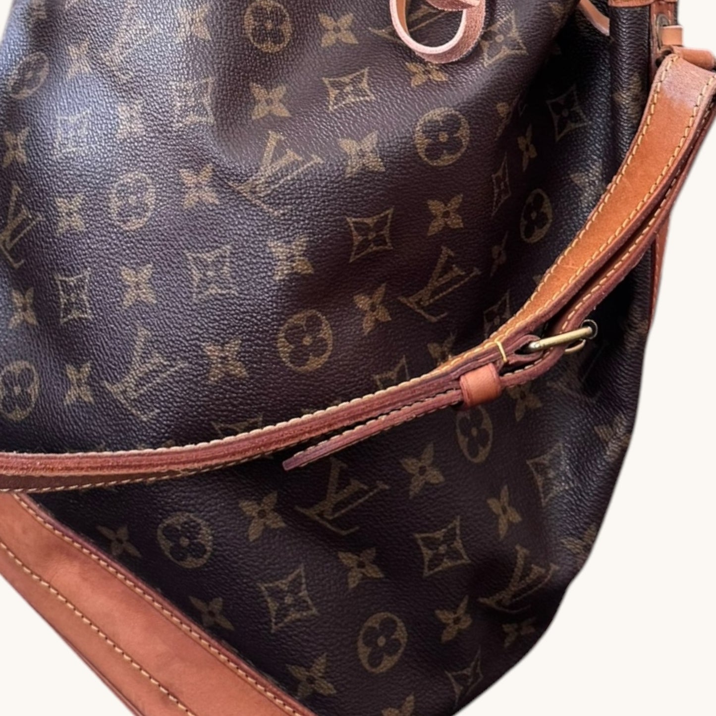LOUIS VUITTON Grand Noé Monogram Canvas Gold Hardware