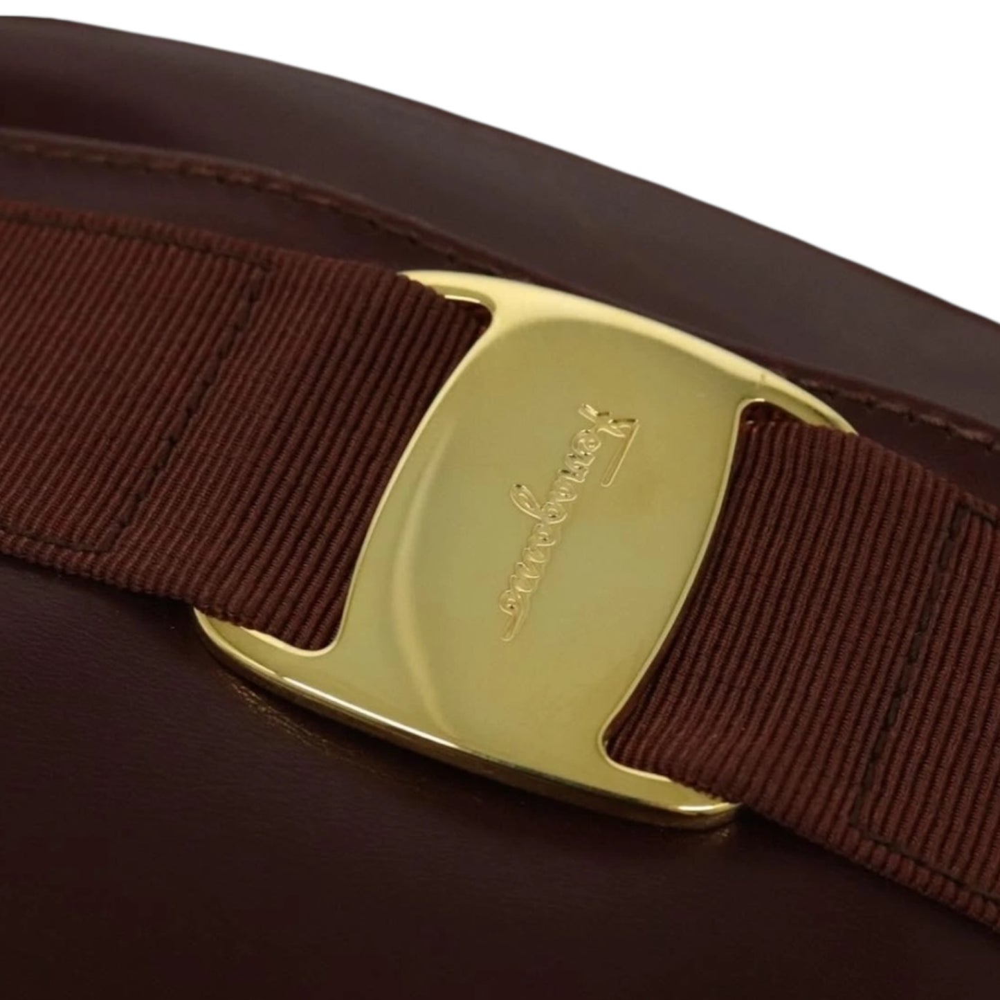 SALVATORE FERRAGAMO Vintage Crossbodytasche Maroon Braun