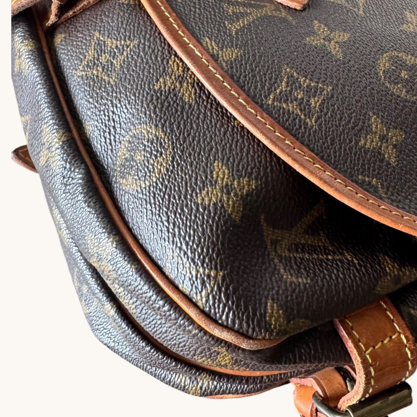 LOUIS VUITTON Saumur 30 Monogram Handbag Shoulder Bag Crossbody Bag