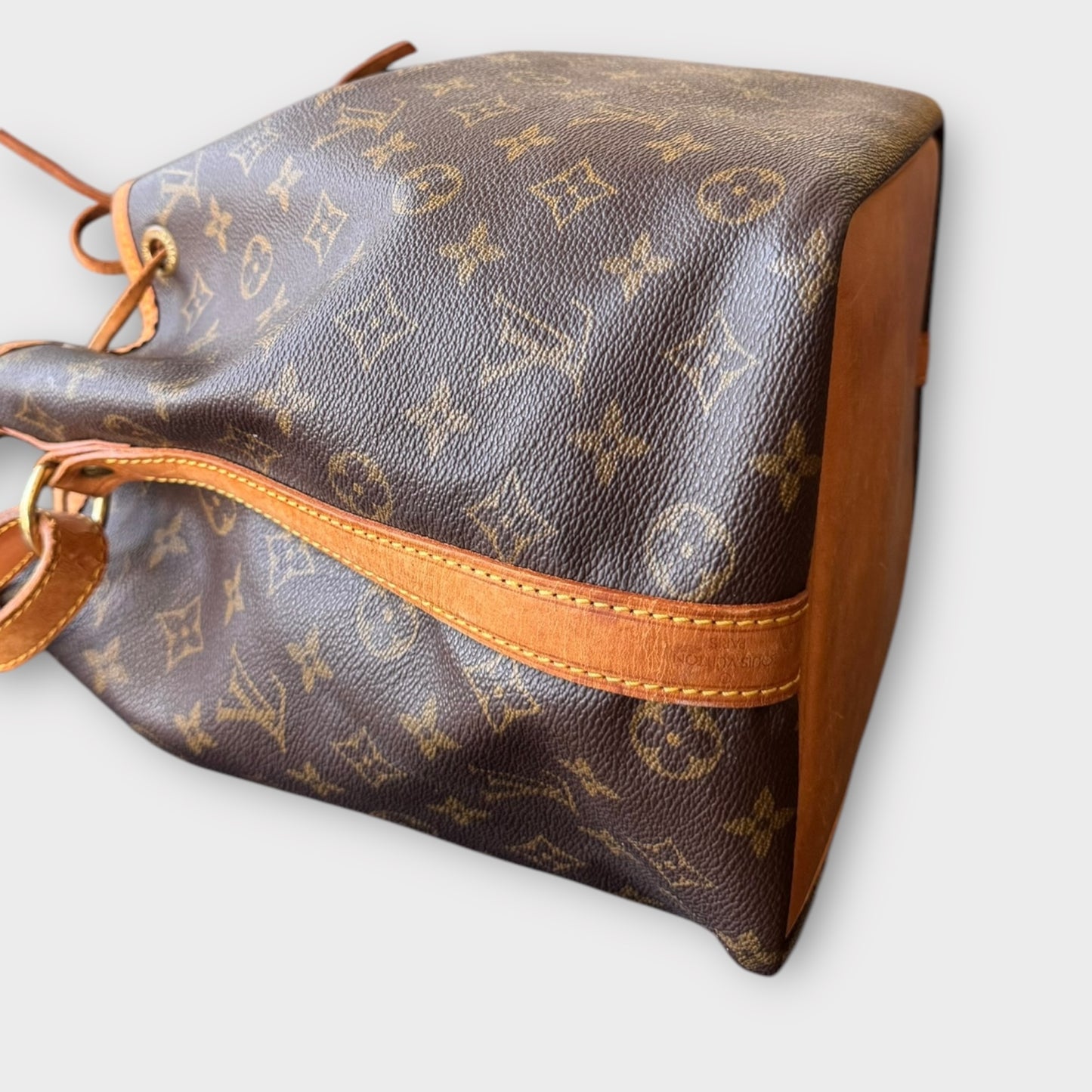 LOUIS VUITTON Petit Noé Monogram Sac à bandoulière Sac à main