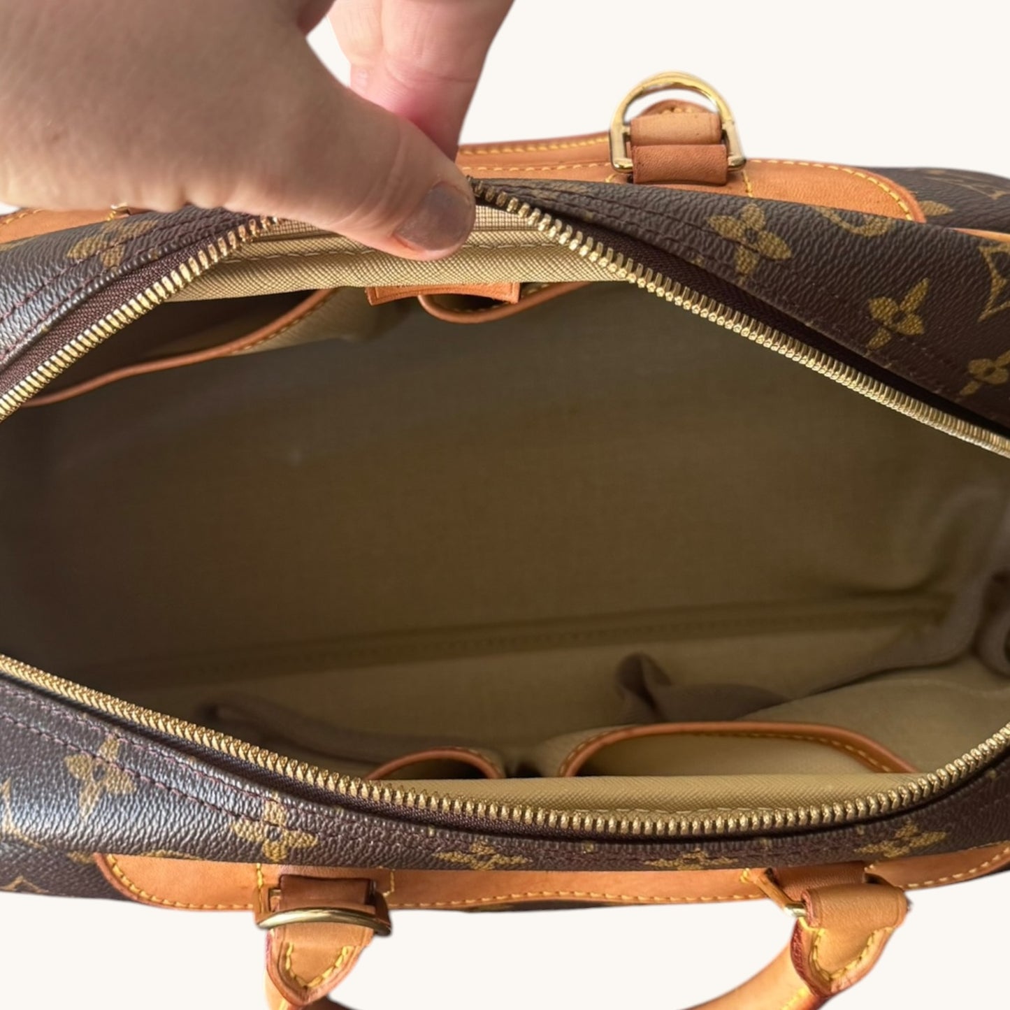LOUIS VUITTON "Deauville" Monogram