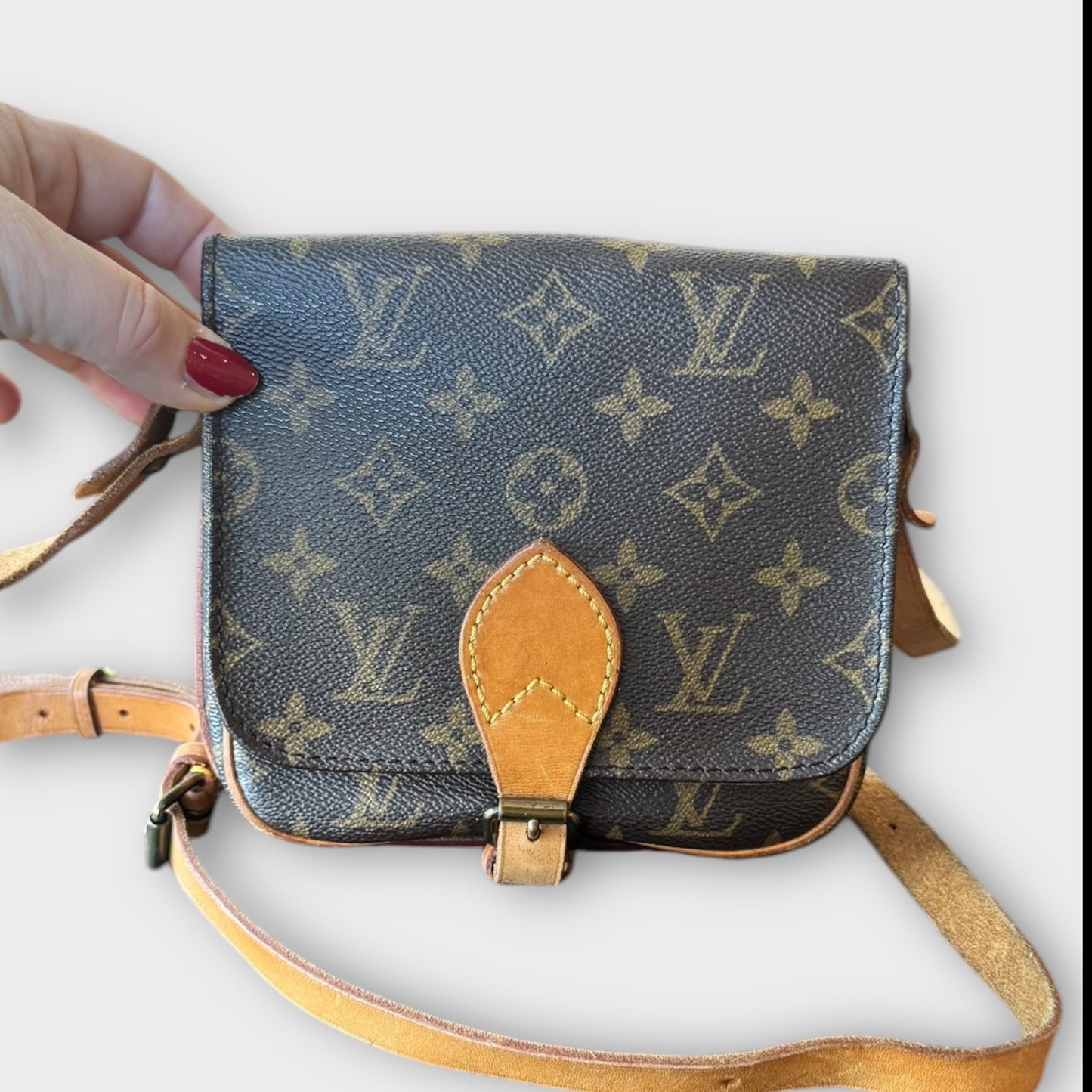 Sac bandoulière LOUIS VUITTON monogramme PM, modèle "Cartouchière PM"