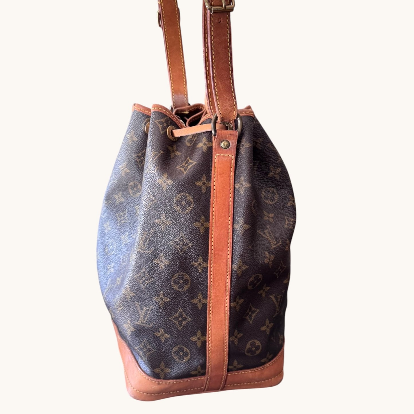 LOUIS VUITTON Grand Noé Monogram Canvas Gold Hardware