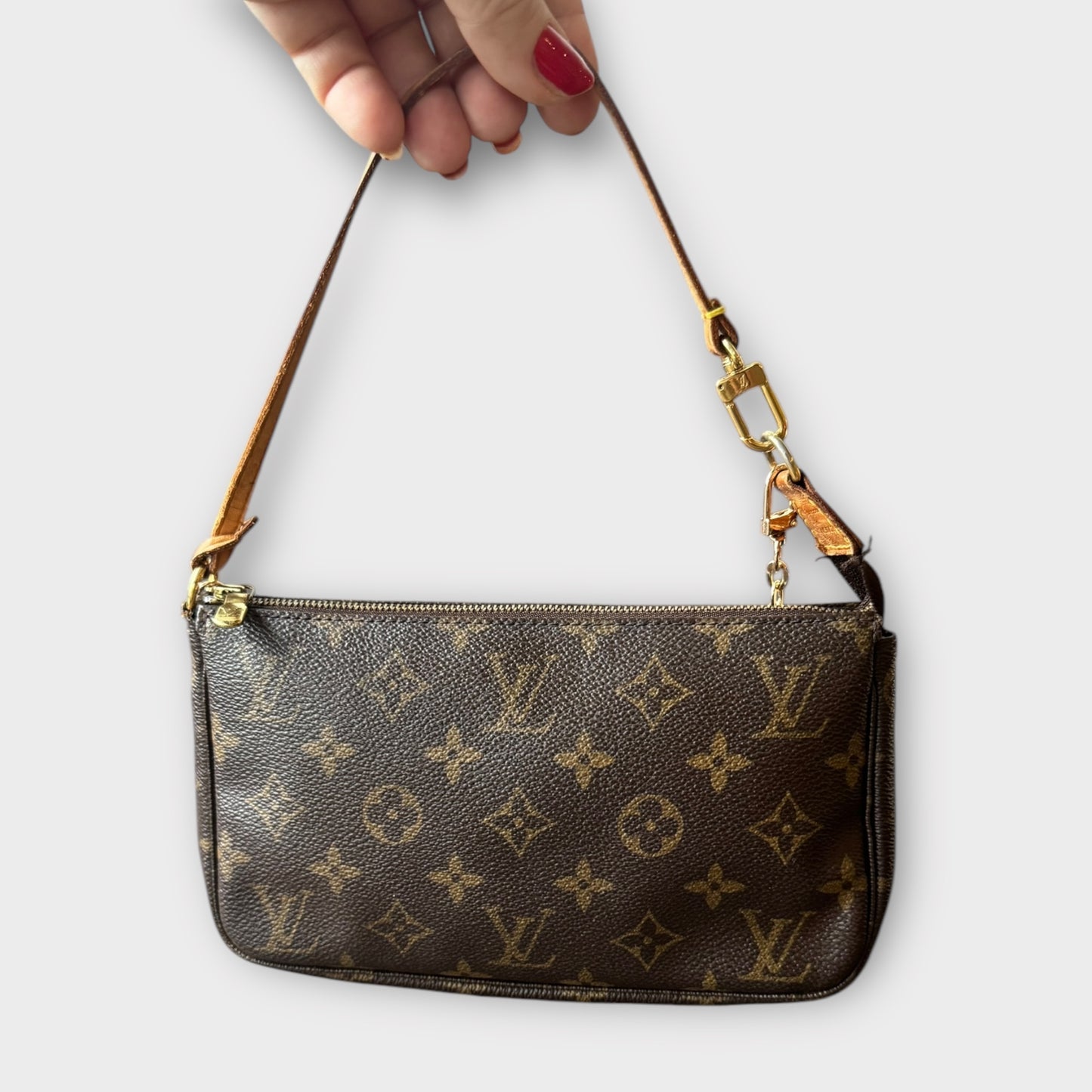 Louis Vuitton Pochette Monogram with additional s!r carrying strap