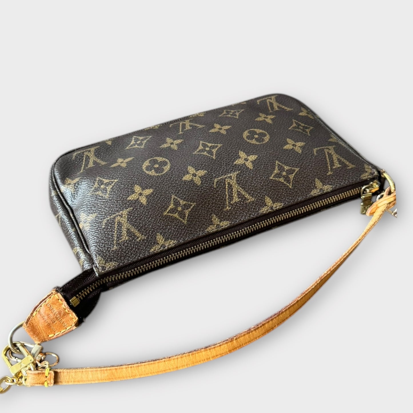 Louis Vuitton Pochette Monogram with additional s!r carrying strap