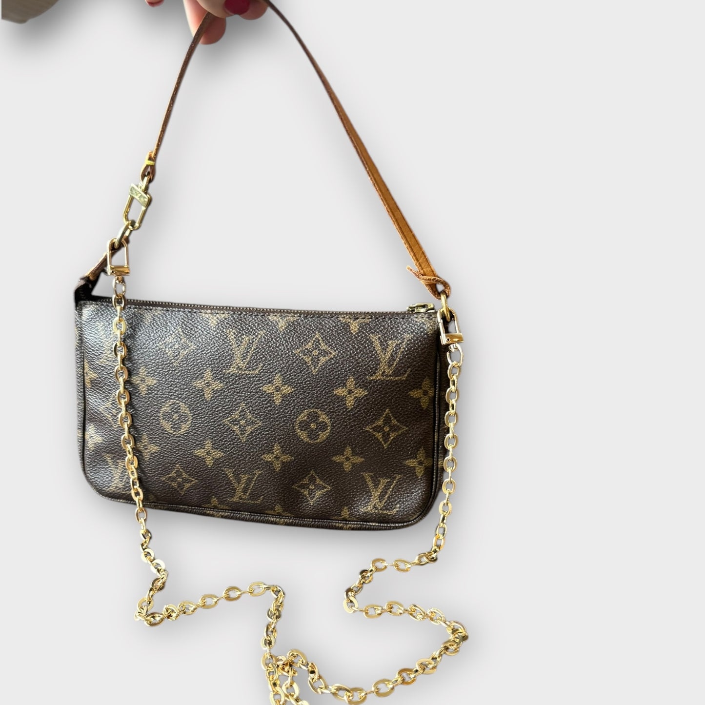 Louis Vuitton Pochette Monogram mit zusätzlichem s!r Tragriemen