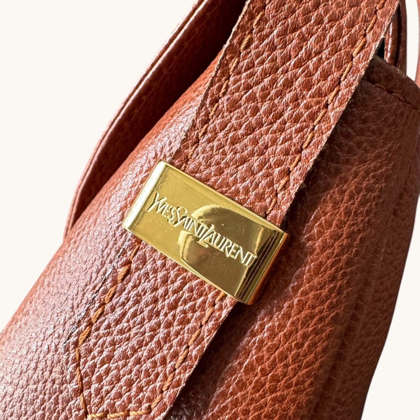 YVES SAINT LAURENT Vintage Bag Brown Leather