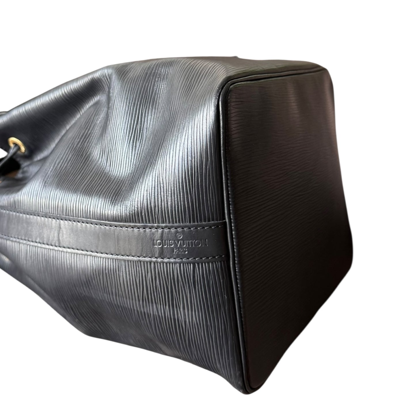 LOUIS VUITTON schwarze Petit Noé Schultertasche Handtasche Epi Leder